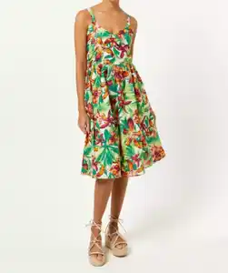 Kleid mit tropischem Muster, grün