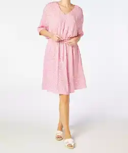 Kleid aus Kreppstoff, pink bedruckt