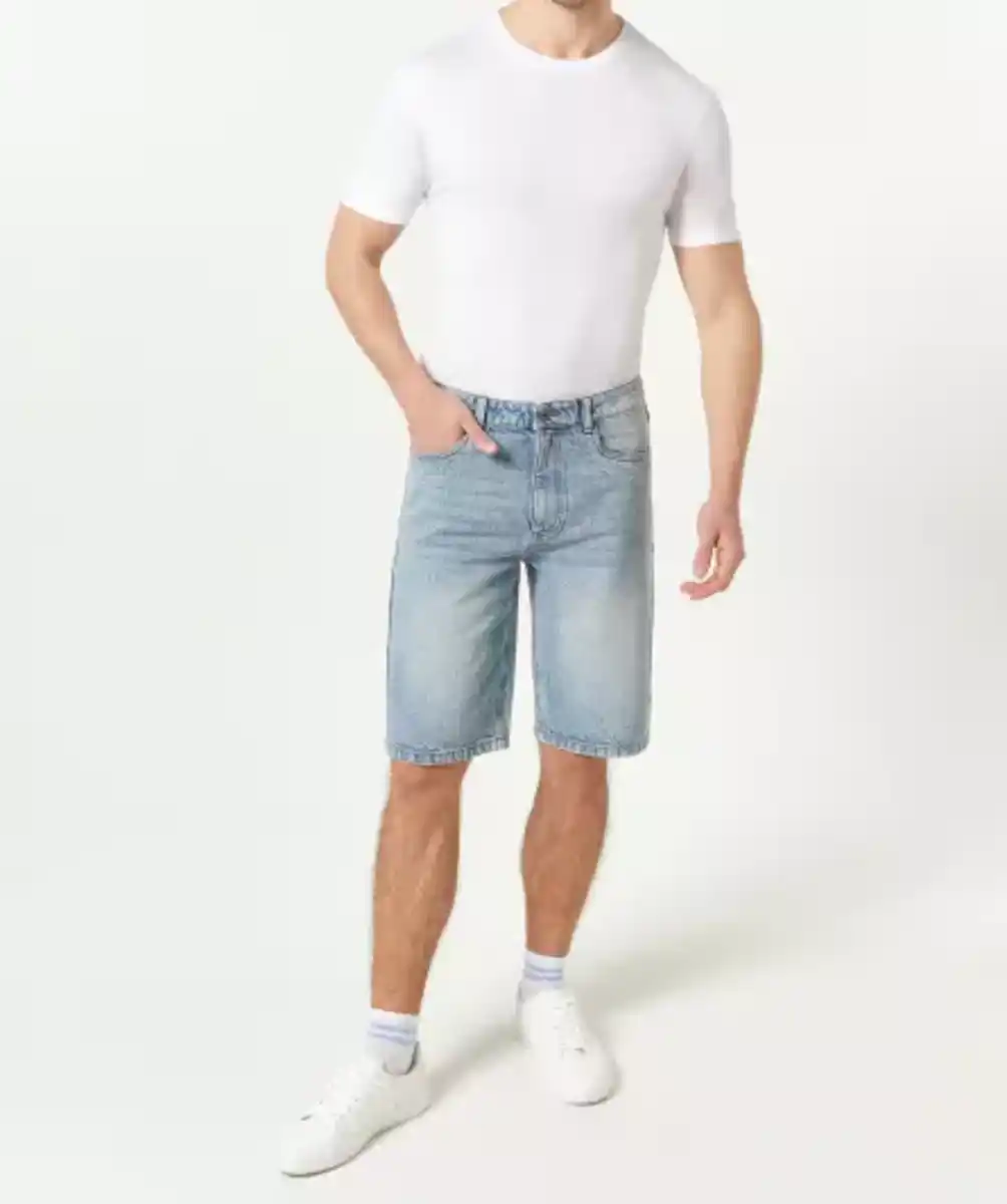 Bild 1 von Jeans-Shorts mit Waschungseffekten, jeansblau hell