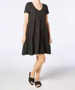 Kleid mit Stickereien, schwarz