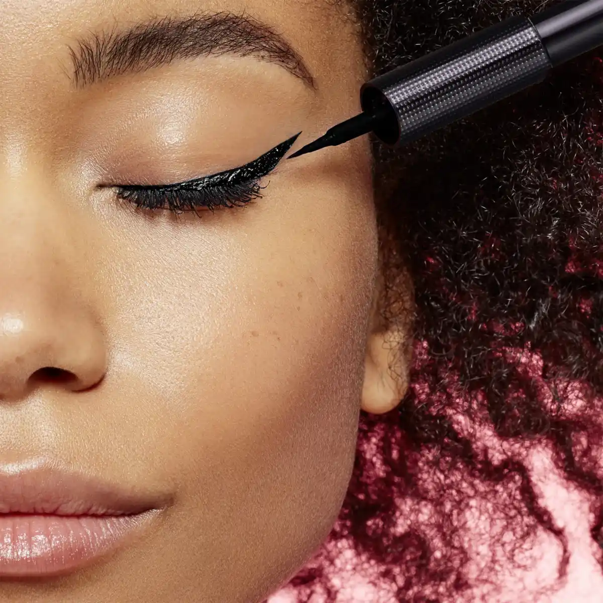 Bild 2 von L’Oréal Paris Infaillible Grip 24H Matte Liquid Liner 01 Black, 3 ml