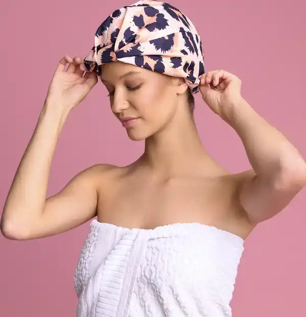 Bild 4 von invisibobble® Showerwrap Leo