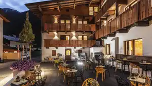 Österreich – Tirol – Ötztal – Längenfeld – 3* first mountain Hotel Ötztal