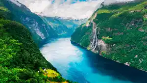 Kreuzfahrten Norwegische Fjorde: Kreuzfahrt mit Costa Diadema ab/an Kiel