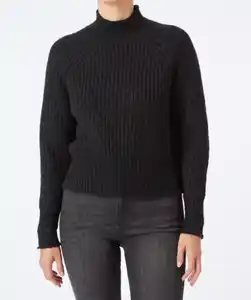 Schwarzer Strickpullover, schwarz