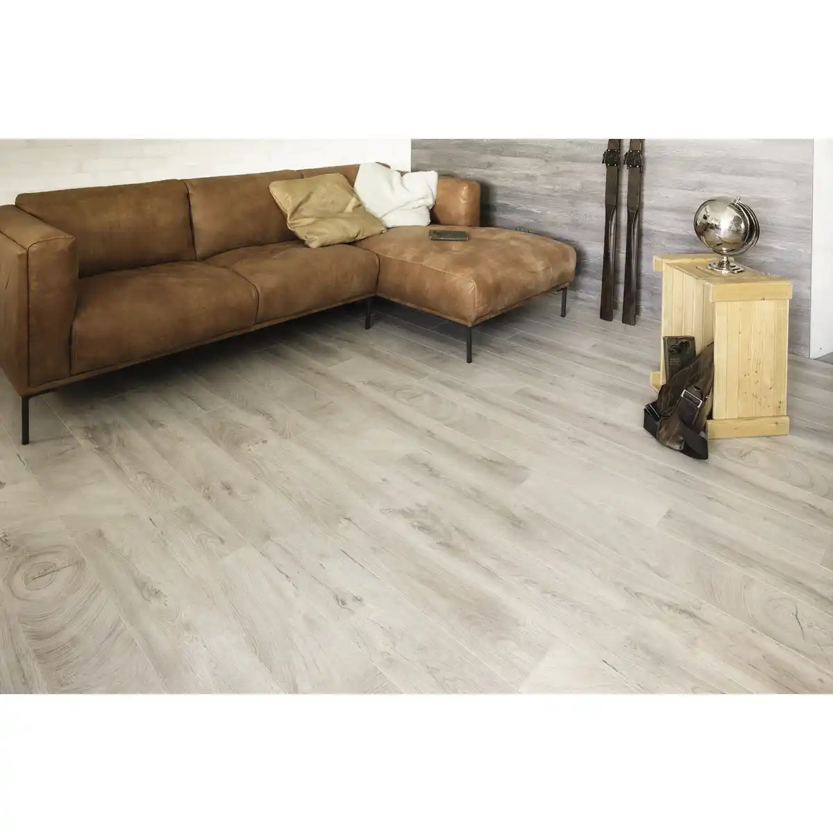 Bild 2 von RENOVO Laminat »Klitmüller«, Eiche, LxBxS: 1383 x 159 x 8 mm