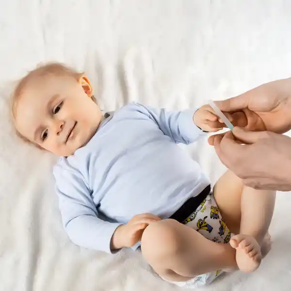 Bild 4 von reer PremiumCare Baby Glas-Nagelfeile