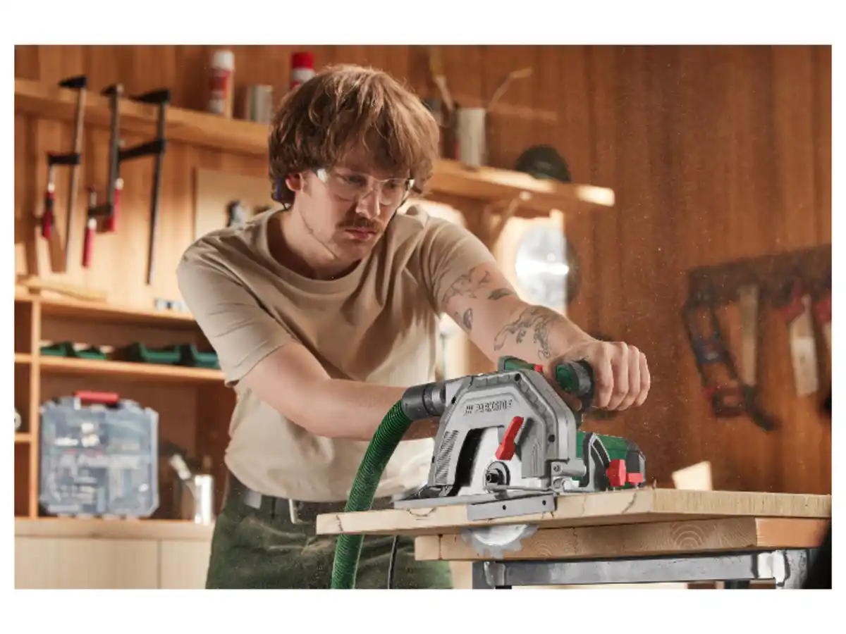 Bild 3 von PARKSIDE® Handkreissäge »PHKS 1350 E4«, mit Softgrip-Ausstattung