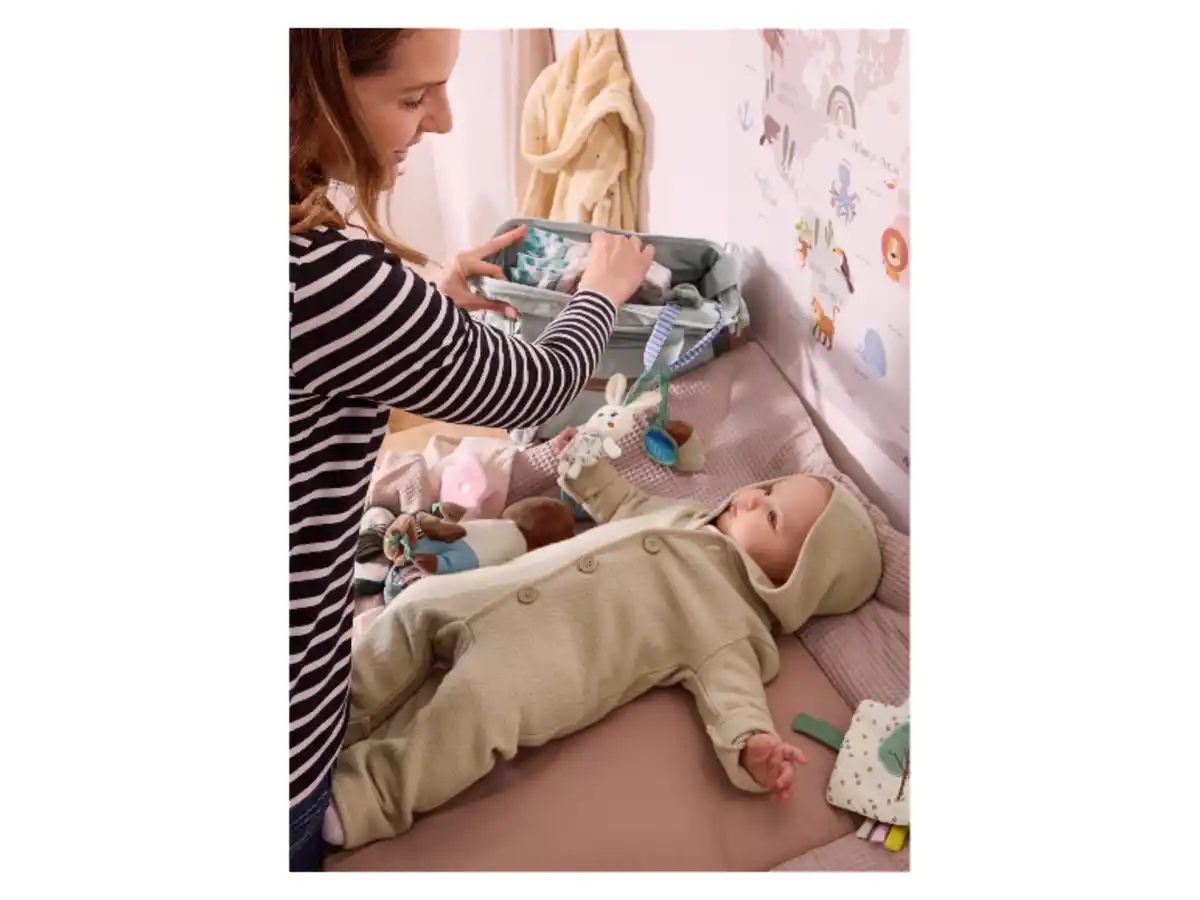 Bild 3 von lupilu® Baby Plüsch Spielzeug, einfache Befestigung