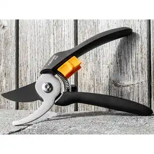 FISKARS Gartenschere "Solid"