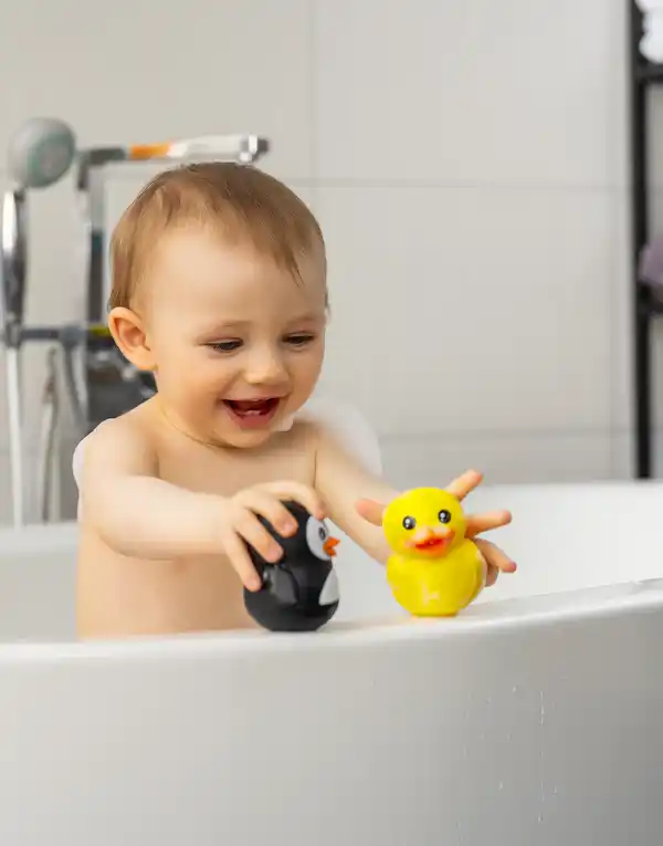Bild 3 von reer MyHappyBath Toys Badetiere Ente & Pinguin