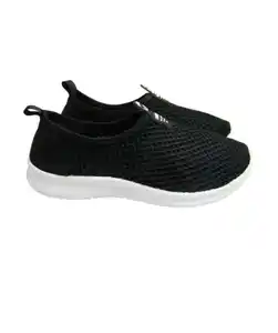 Slip-ons in Netzoptik, schwarz