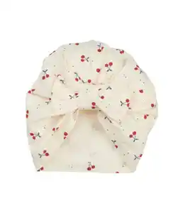 Turban mit Kirschen, creme