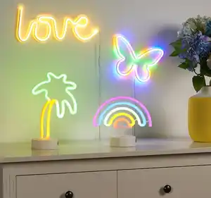 LED-Wandbeleuchtung oder -Tischleuchte*