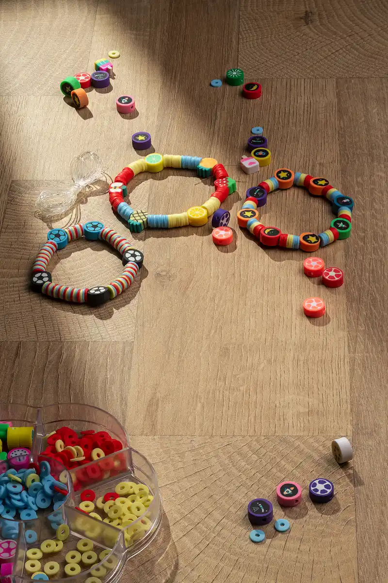 Bild 2 von IDEENWELT Perlenset Tiere für Ketten und Armbänder