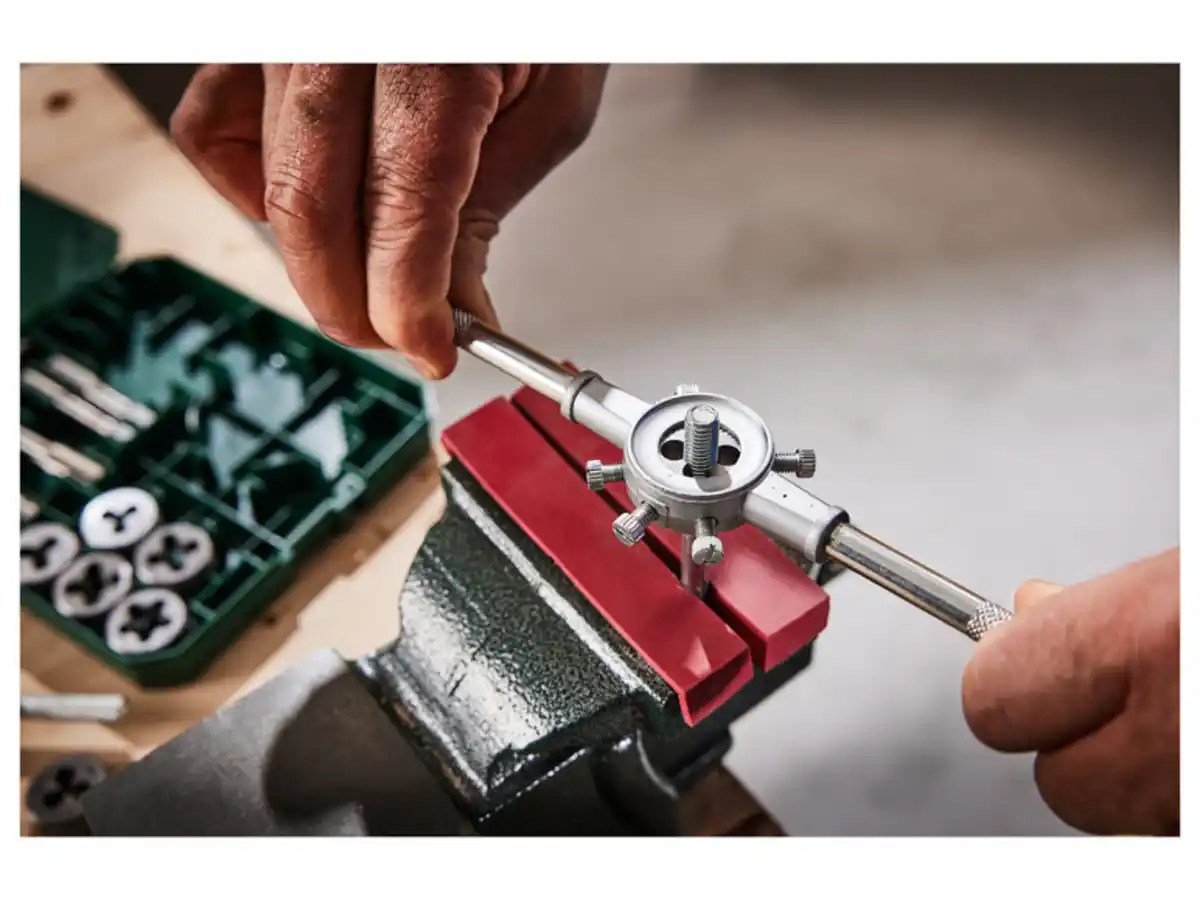 Bild 2 von PARKSIDE® Gewindebohrer- / Schneideisen-Set, 21-teilig, für Innen- und Außengewinde