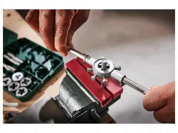 Bild 2 von PARKSIDE® Gewindebohrer- / Schneideisen-Set, 21-teilig, für Innen- und Außengewinde