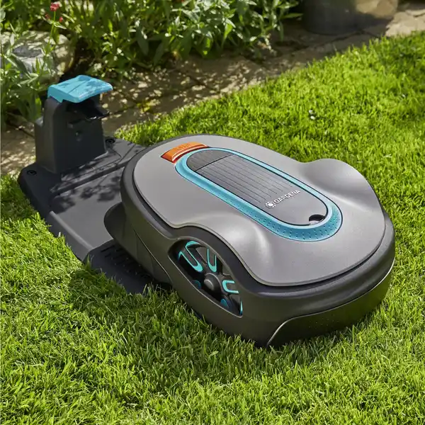 Bild 3 von GARDENA Rasenmähroboter, 18 V, für ca. 750 m², Schnittbreite: 22 cm