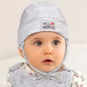 Baby-Newborn-Mütze mit Hello World Schriftzug