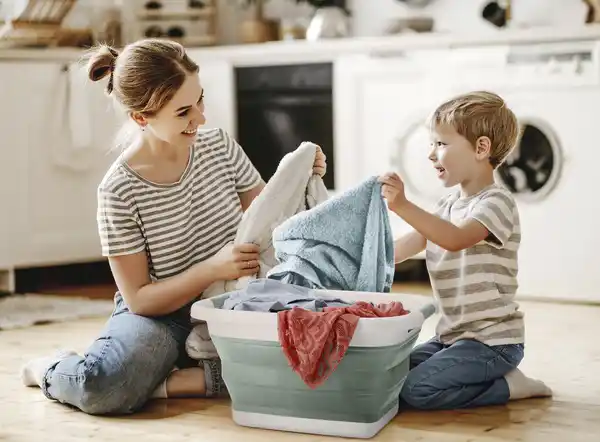 Bild 4 von IDEENWELT Faltbarer Wäschekorb, grün