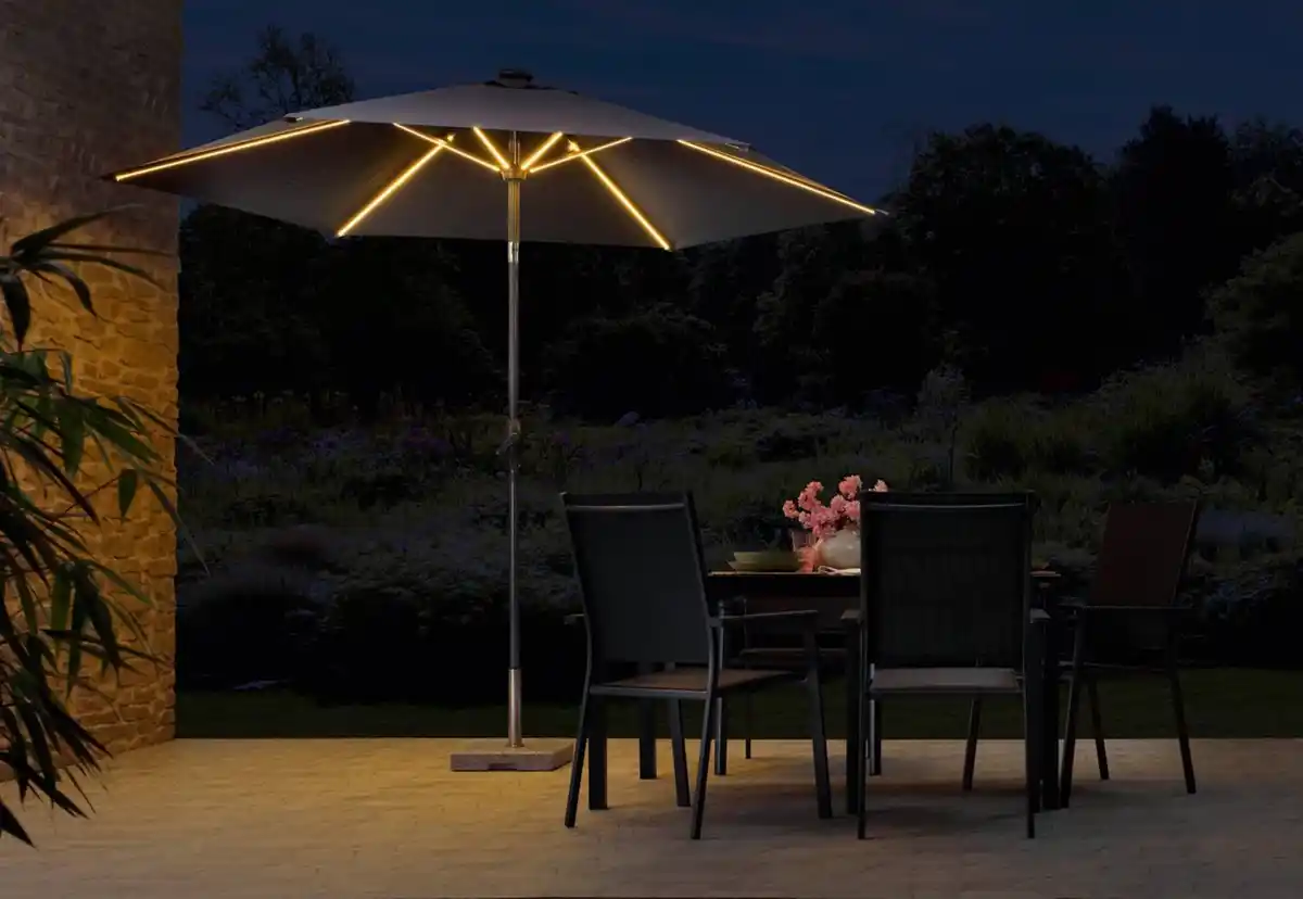 Bild 3 von COUNTRYSIDE® Sonnenschirm mit Solar-LED-Beleuchtung