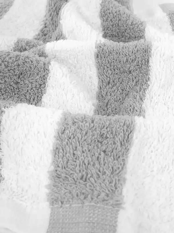 Bild 2 von Handtuch gestreift, 50x90cm Grau