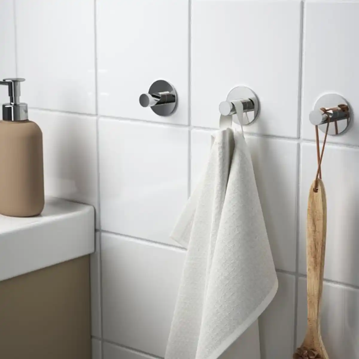 Bild 2 von SKOGHALL Haken, selbstklebend, verchromt