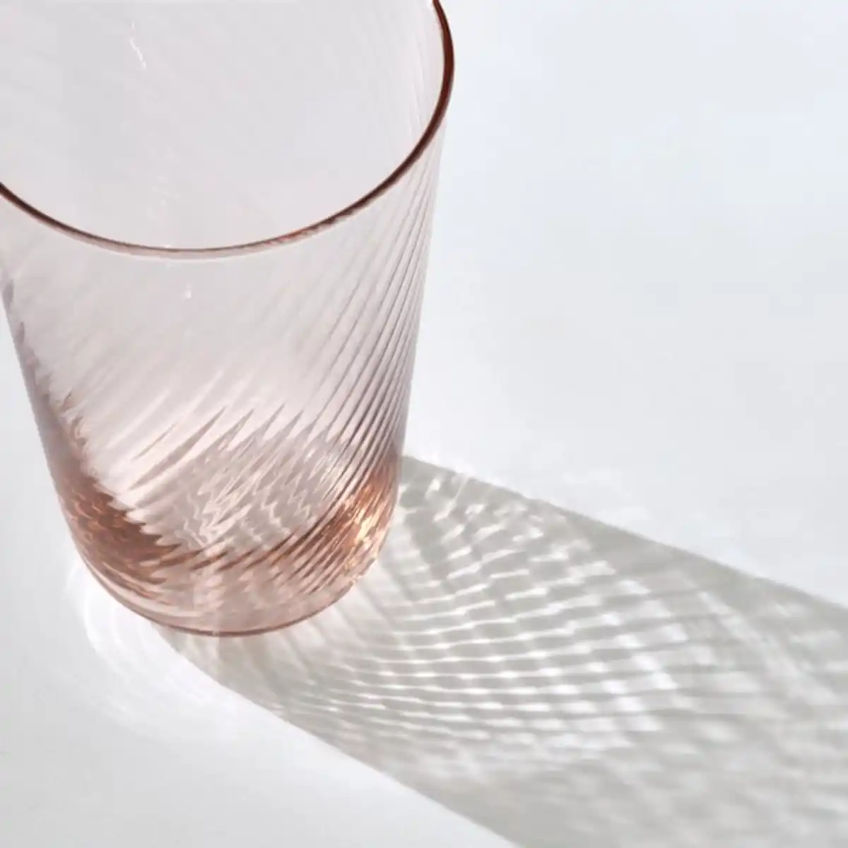 Bild 2 von KLIPPLAX Glas, gestreift rosa, 40 cl