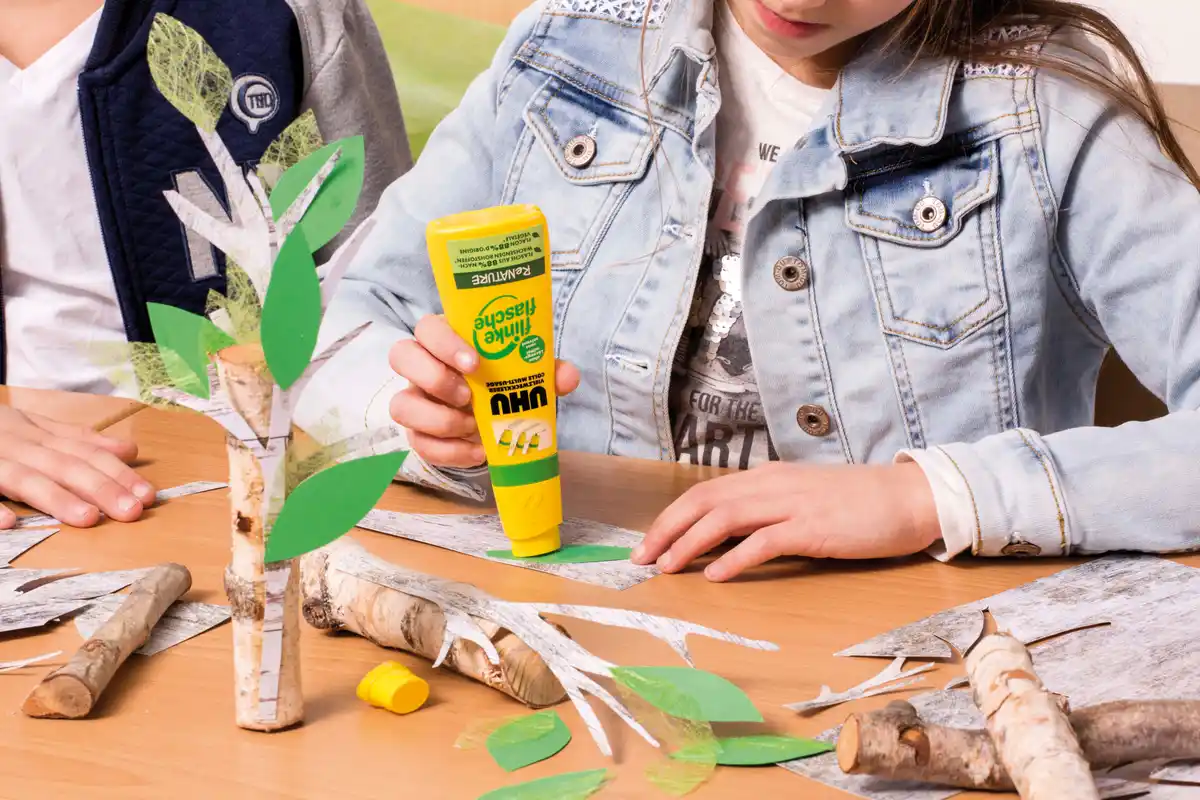 Bild 2 von UHU Flinke Flasche Renature, 100 g