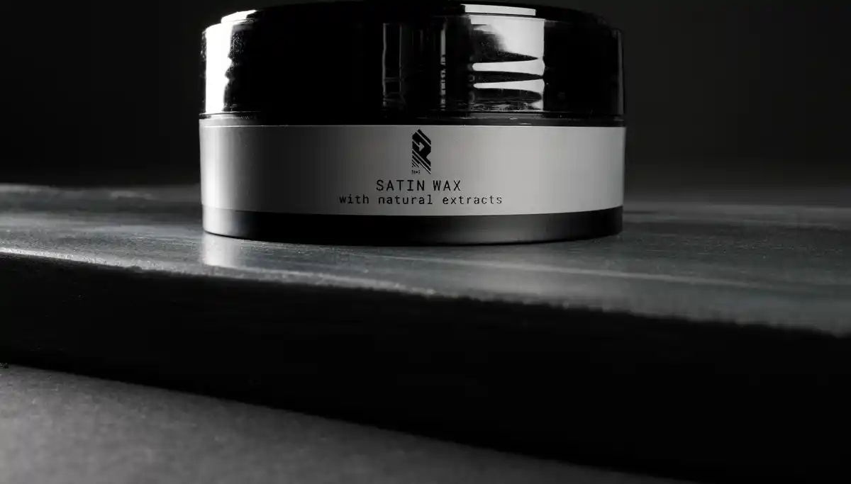 Bild 2 von R Cosmetics Satin-Haarwachs, 50 ml