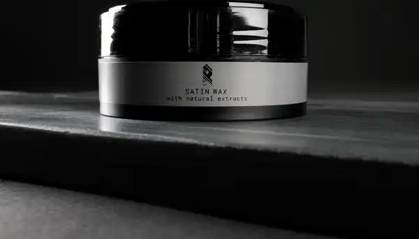 Bild 2 von R Cosmetics Satin-Haarwachs, 50 ml