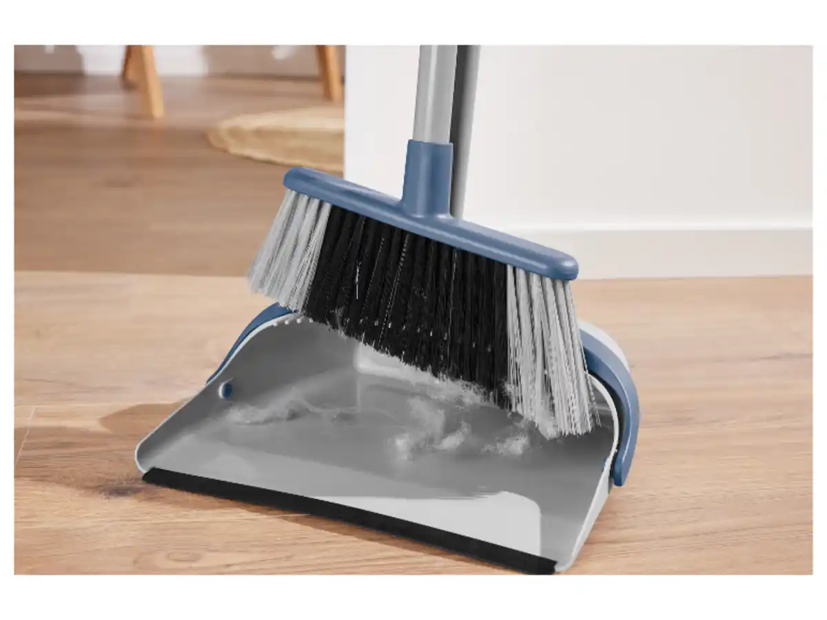 Bild 2 von W5 Stehkehrgarnitur, mit Schaufel