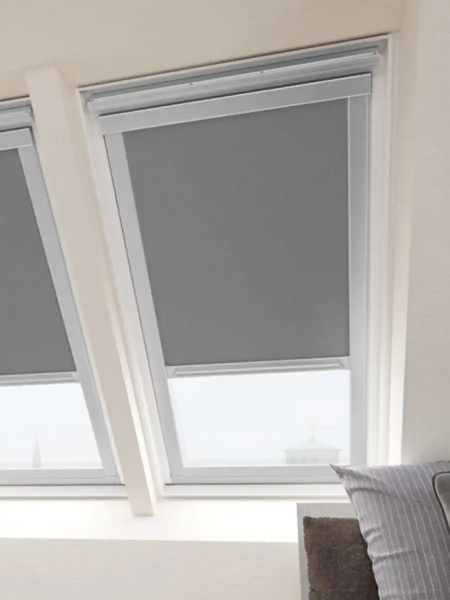 Bild 1 von Verdunkelungs-Dachfensterrollo MORS MK08 grau