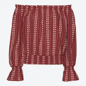 Damen-Bluse mit Carmen-Ausschnitt