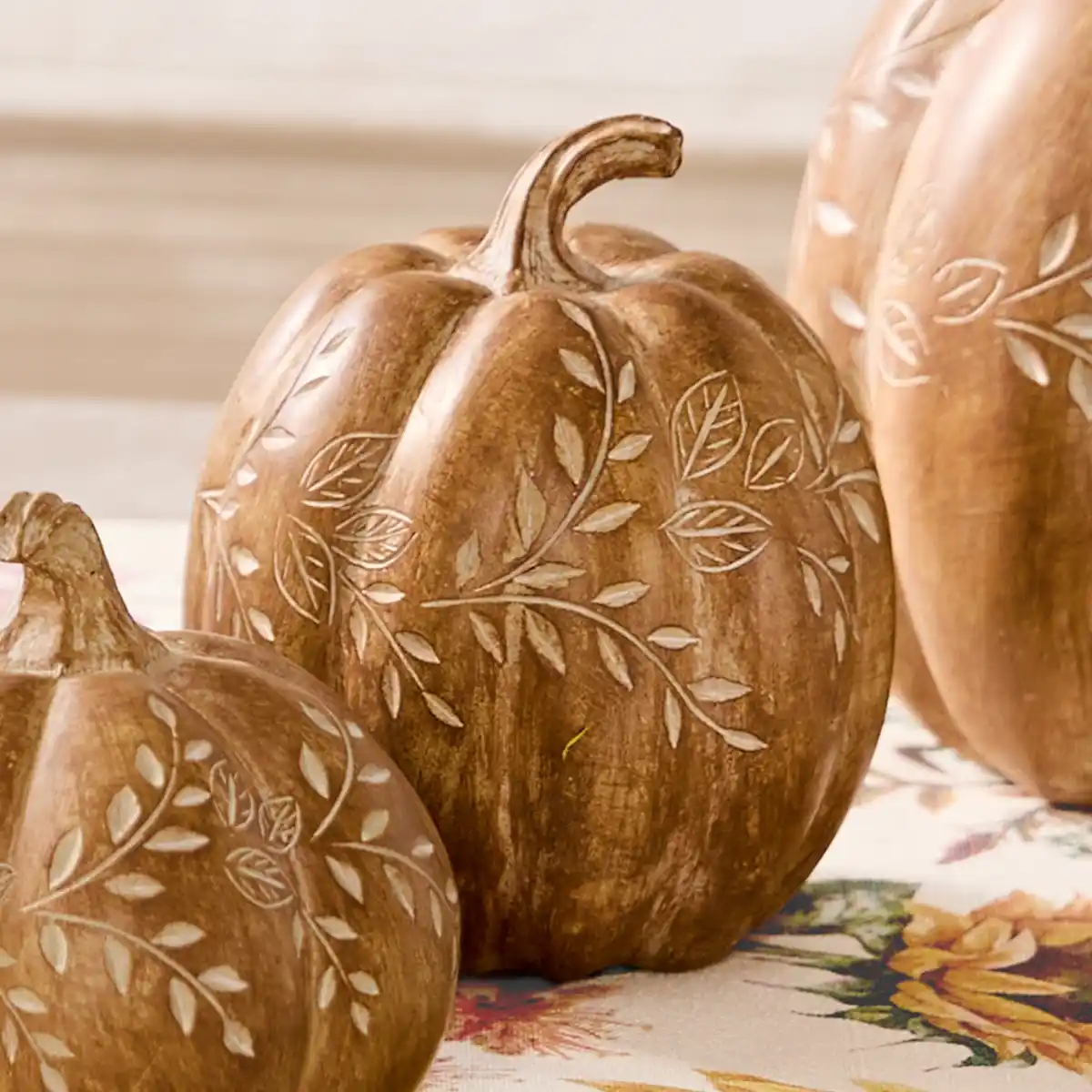 Bild 1 von Deko-Kürbis in Holzoptik