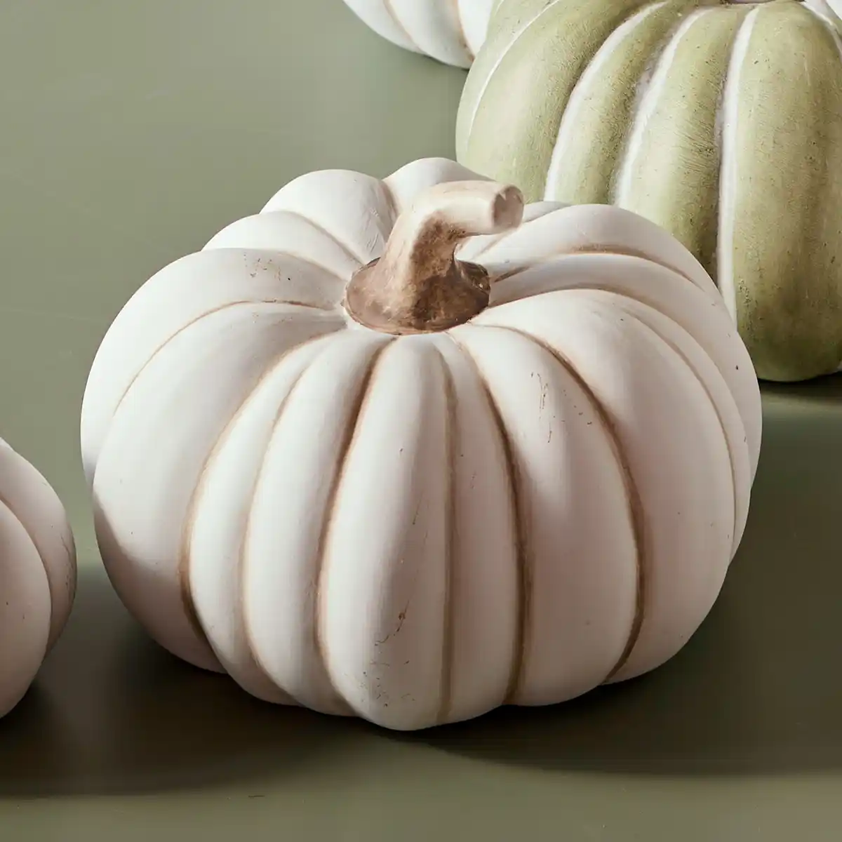 Bild 1 von Deko-Kürbis aus Keramik, ca. Ø 16x11cm