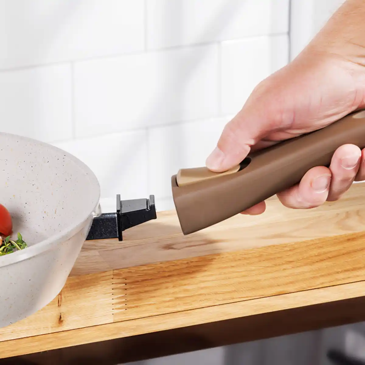 Bild 2 von Casa Royale Hochrand-Bratpfanne "Prag"