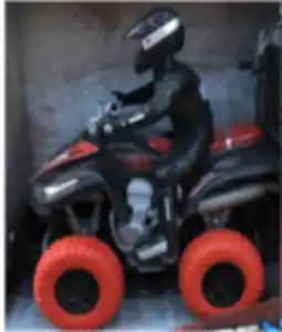 RC ferngesteuertes Quadbike mit Figur 2fa. 6xAA NE Farbe: Rot