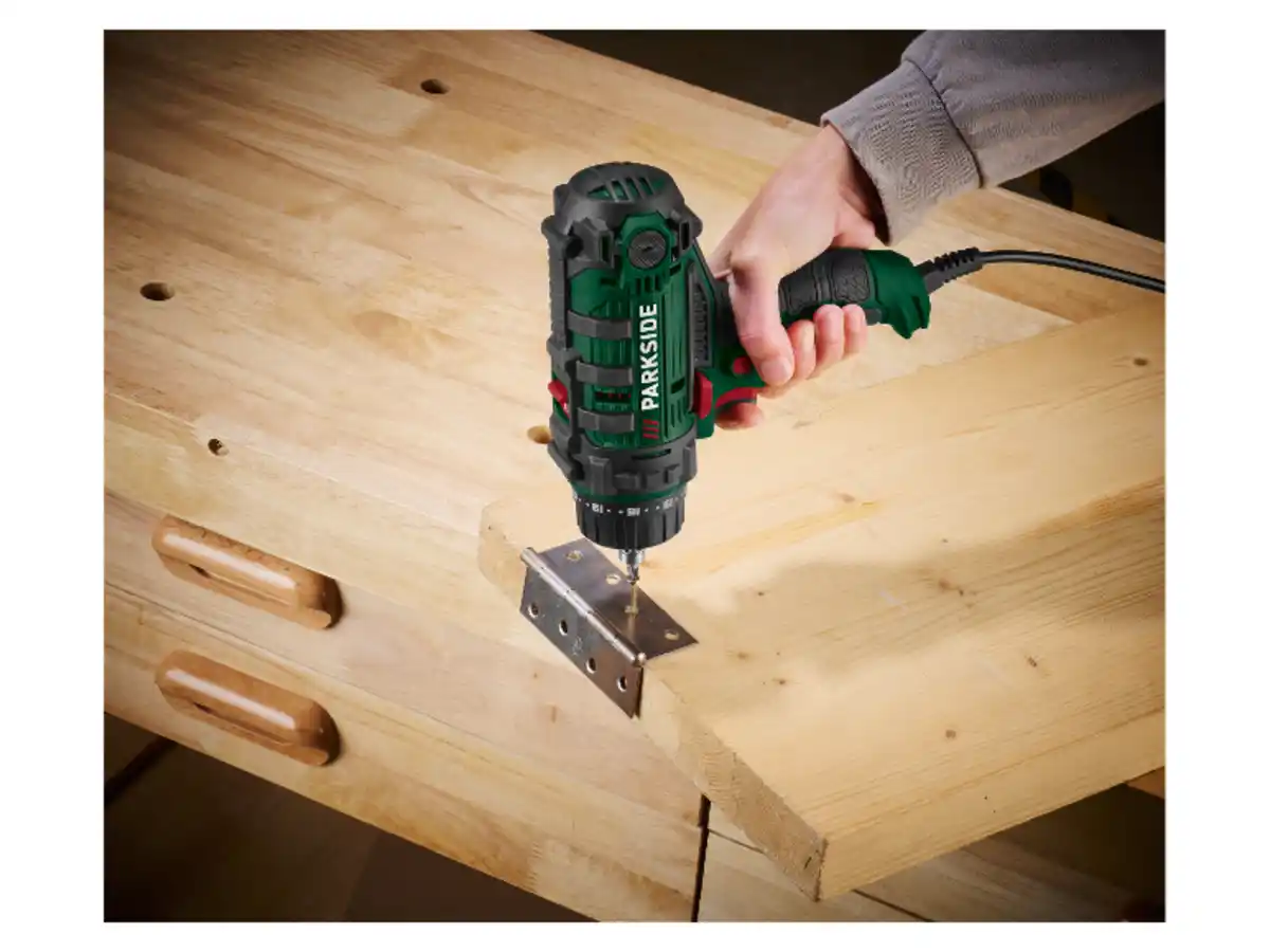 Bild 3 von PARKSIDE® 2-Gang Netzbohrschrauber »PNS 300 B3«, Softgrip-Ausstattung