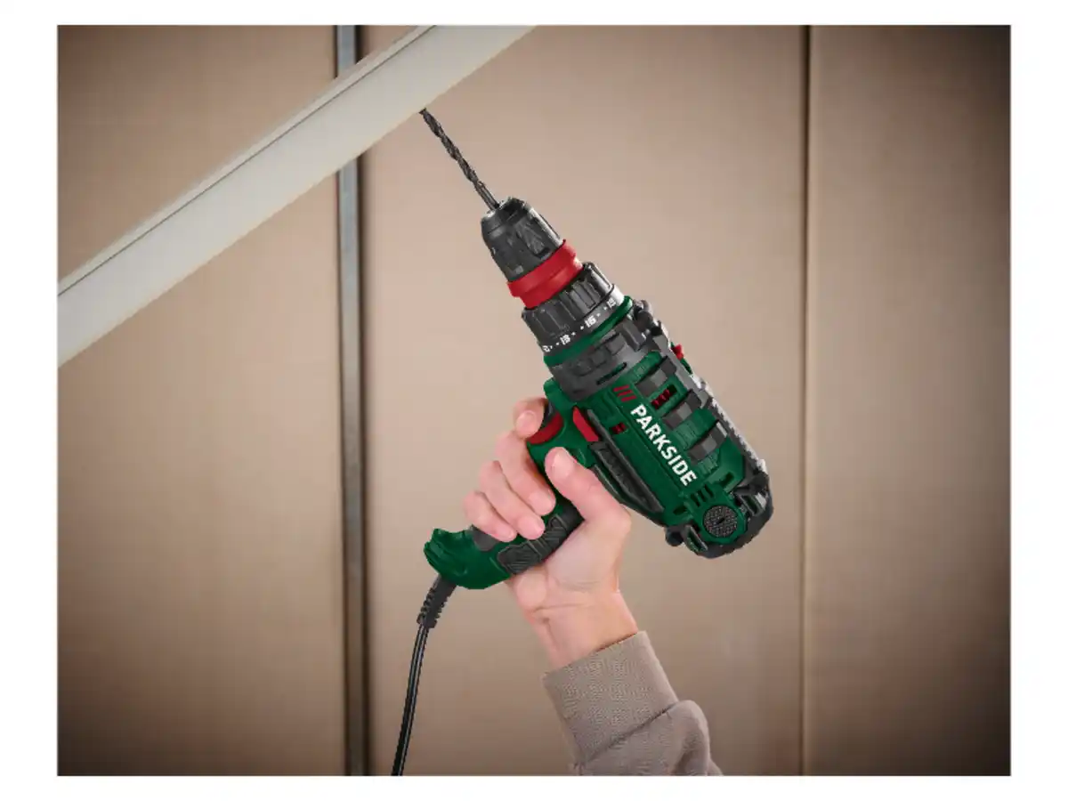 Bild 2 von PARKSIDE® 2-Gang Netzbohrschrauber »PNS 300 B3«, Softgrip-Ausstattung