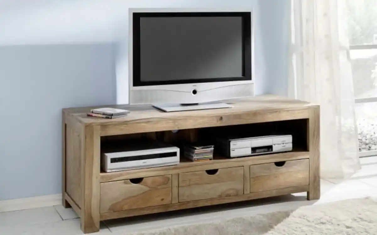 Bild 2 von Wolf Möbel - Lowboard Yoga, massives Shisham