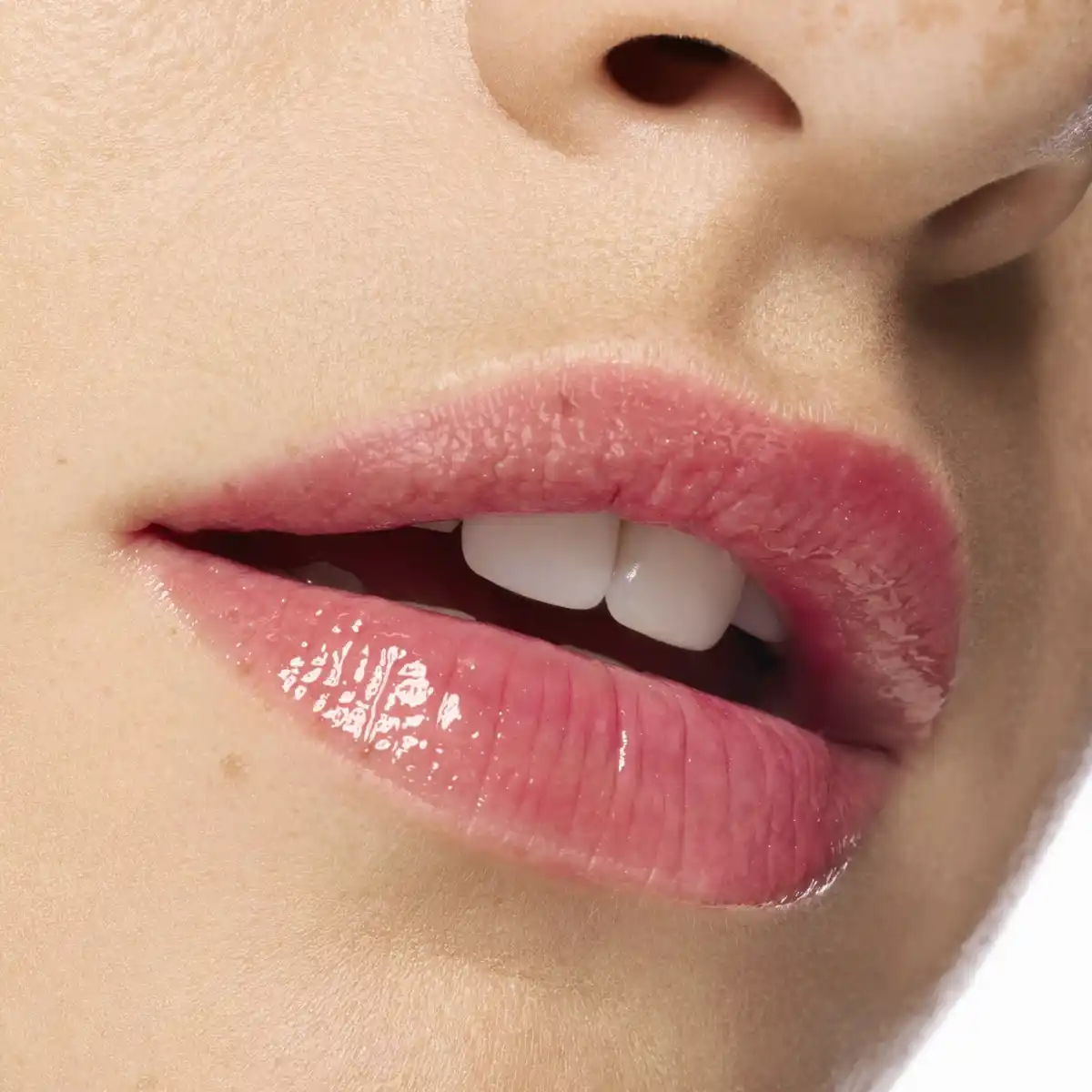 Bild 4 von essence Chili Bomb Shiny Lipgloss 01 Strawberry Salsa, 10 ml