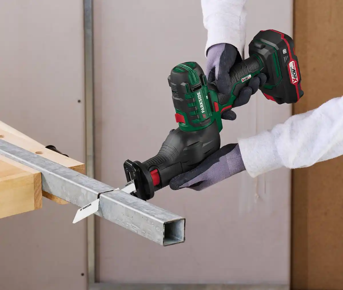 Bild 2 von PARKSIDE® Akku-Kombigerät 20 V »PKGA 20-Li C2« inkl. Akku