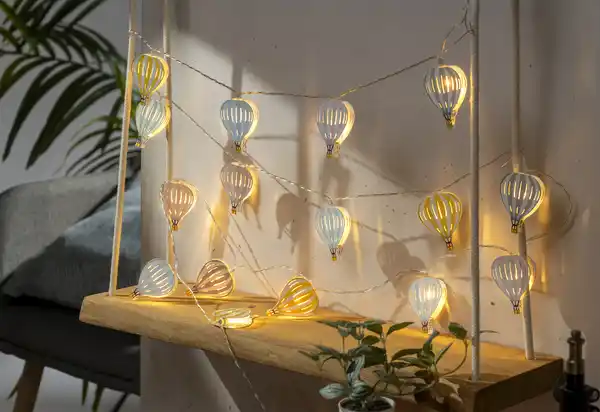 Bild 2 von IDEENWELT LED-Lichterkette mit Heißluftballons
