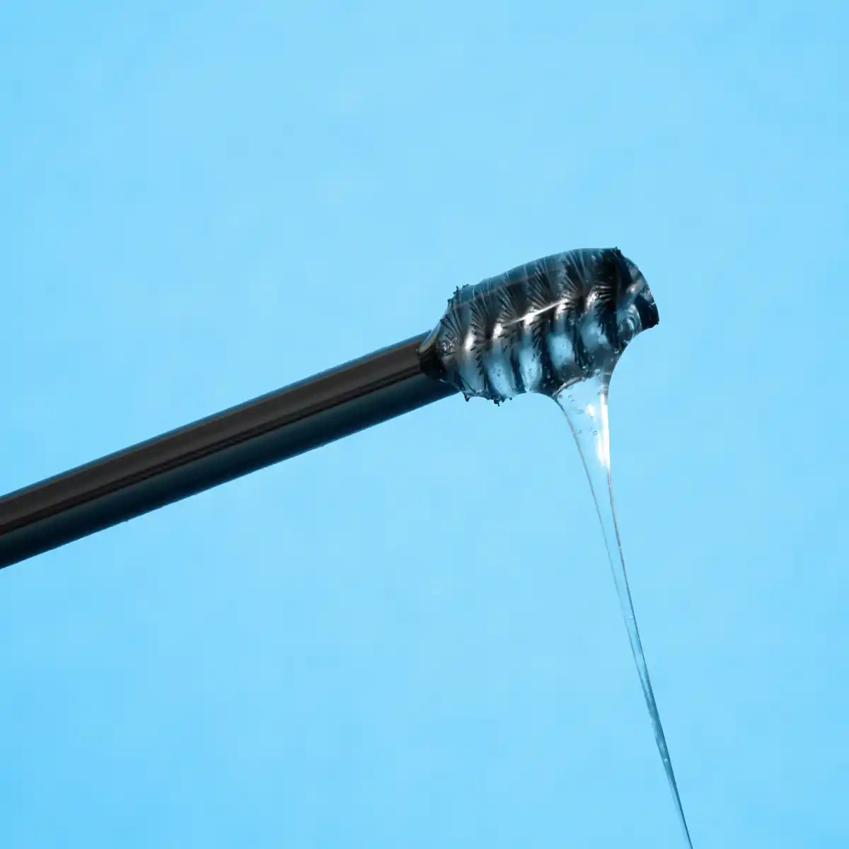 Bild 2 von NYX Professional MakeUp Brow Kit 4 Brow Pen Ash Brown + Brow Glue Stick