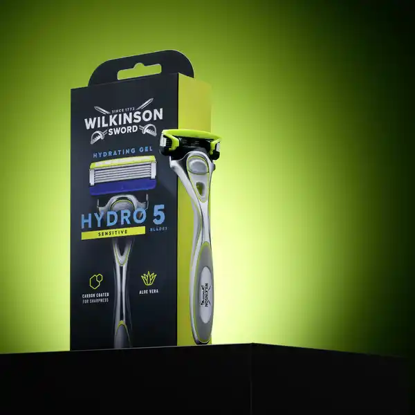 Bild 3 von Wilkinson Sword Hydro 5 Sensitive Value Pack - Rasiergriff mit 4 Klingen