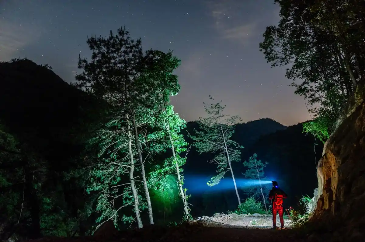 Bild 3 von BCL AKKU LED Sensor Stirnlampe 5W+3W