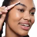 Bild 3 von essence Brow Lift & Freeze Glue 01 - Clear Control, 7 ml