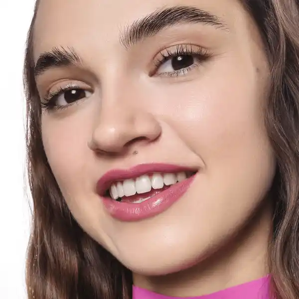 Bild 4 von essence satin Glow luminous shine lipstick 03 Rose And Shine, 3,5 g