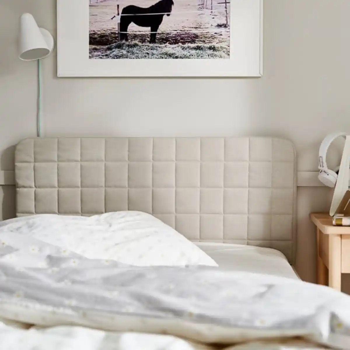 Bild 3 von SLÄKT Bettgestell mit Lattenrost, mit Kopfteil/Vissle beige, 90x200 cm